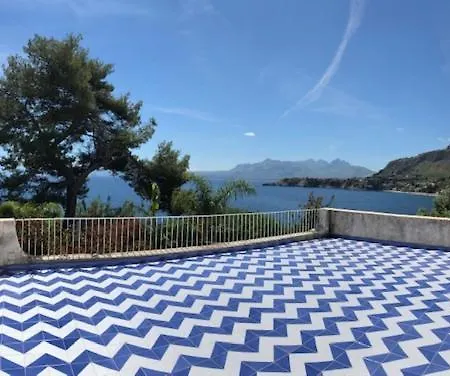 Bed & Breakfast La Del Golfo